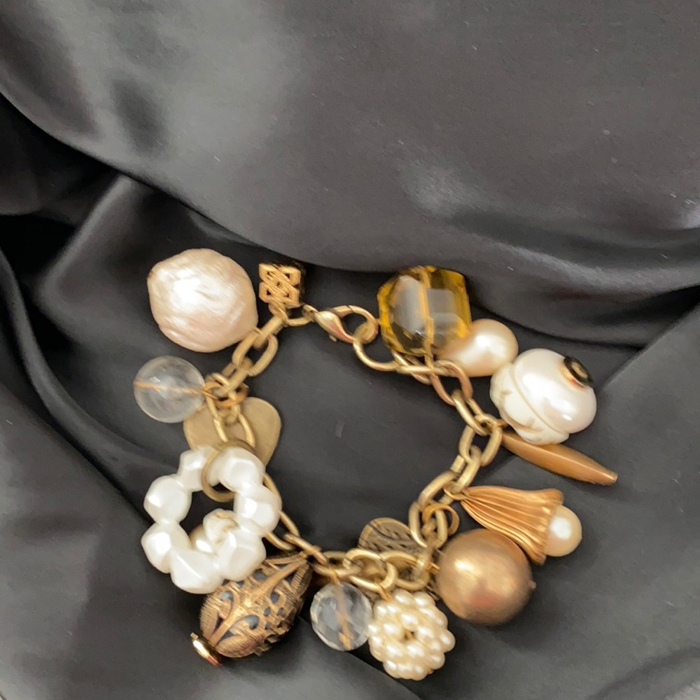 Charm bracelet